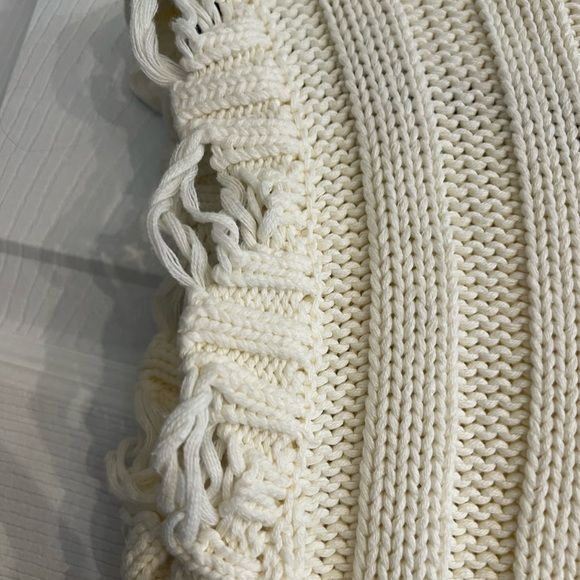 Zara chunky knit short sleeved cream sweater with side toggles small - Picture 3 of 4